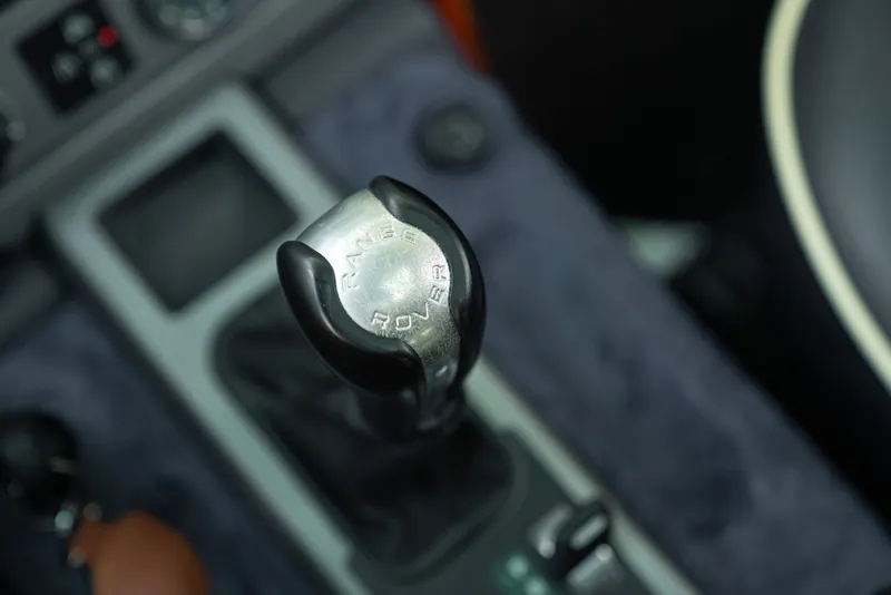 RANGE ROVER VOGUE AUTOBIOGRAPHY 48