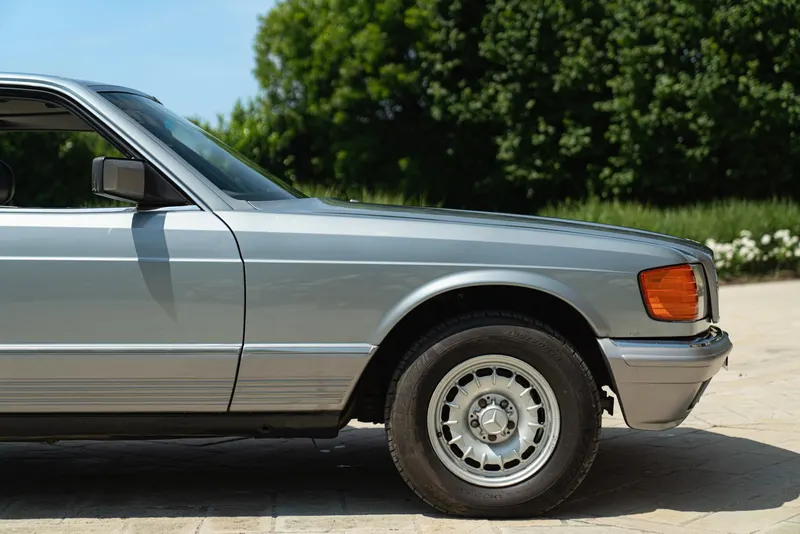 Mercedes-Benz 380 SEC 16
