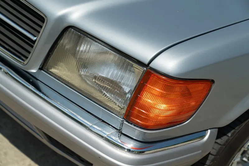 Mercedes-Benz 380 SEC 13