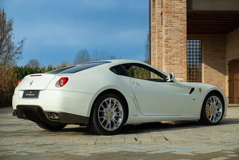 Ferrari 599 GTB Fiorano 6