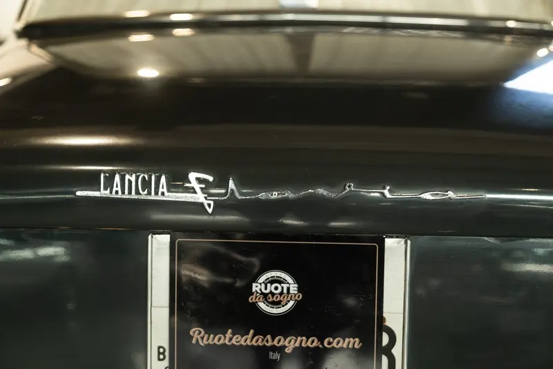 Lancia FLAVIA 1500 BERLINA 18
