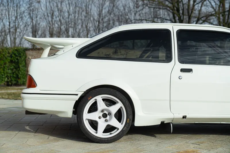Ford SIERRA RS COSWORTH GR. A 21
