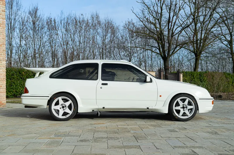 Ford SIERRA RS COSWORTH GR. A 5