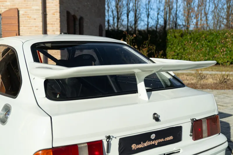 Ford SIERRA RS COSWORTH GR. A 18