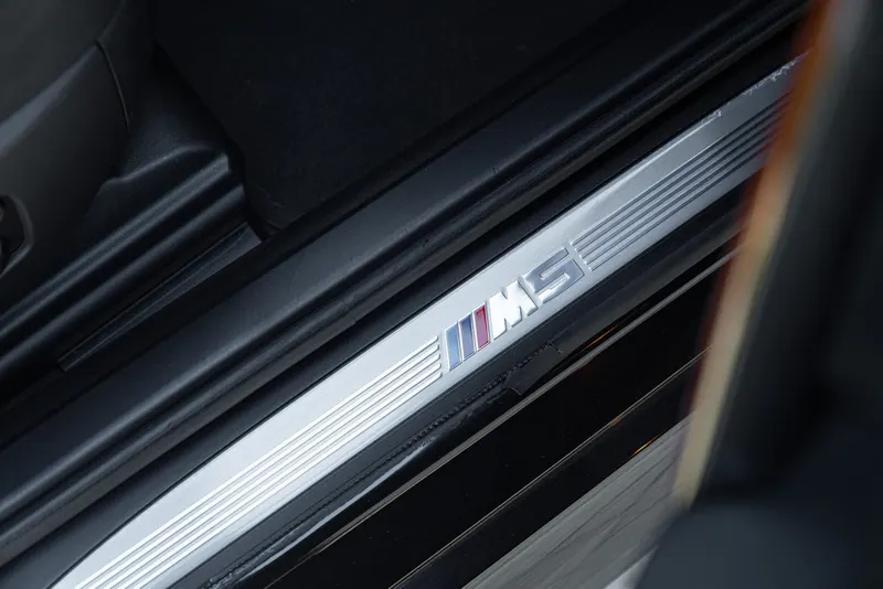 BMW M5 32