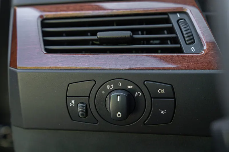 BMW M5 52