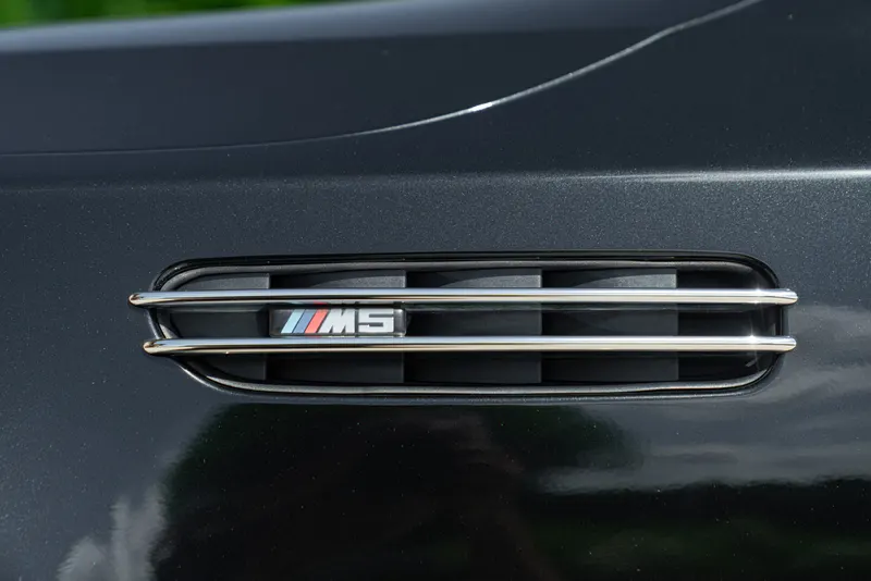 BMW M5 21