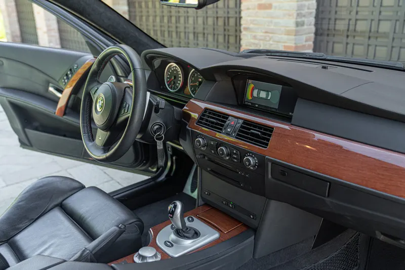 BMW M5 24