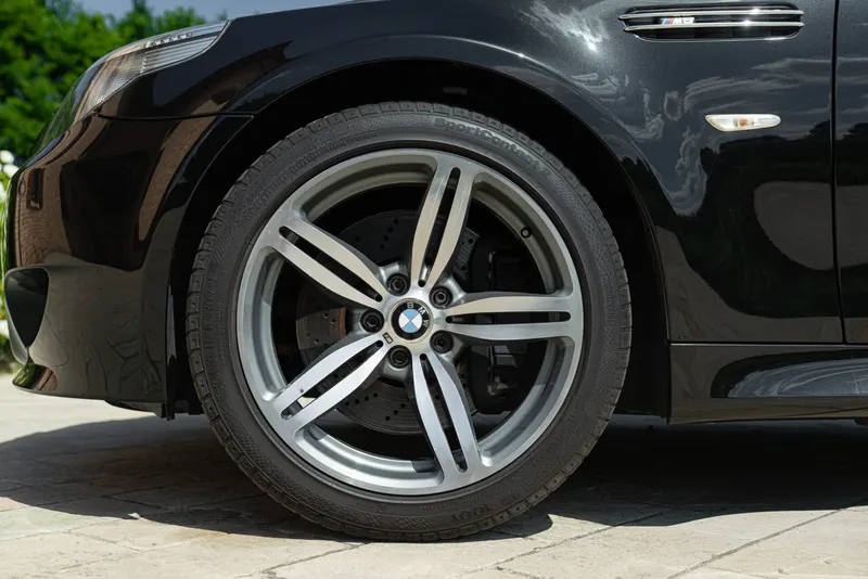 BMW M5 22