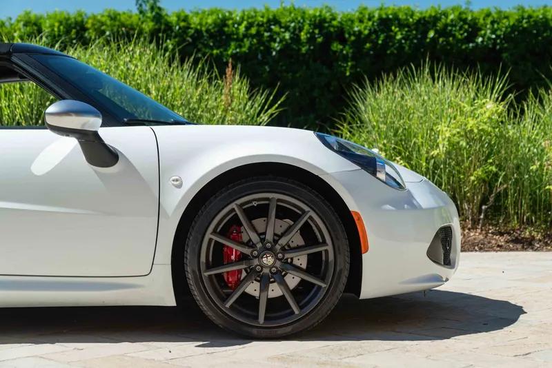 Alfa Romeo 4C SPIDER 17