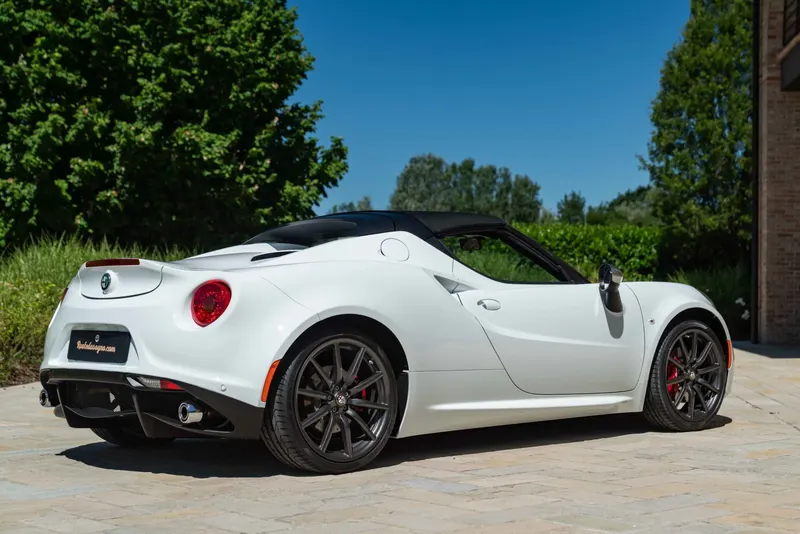 Alfa Romeo 4C SPIDER 23
