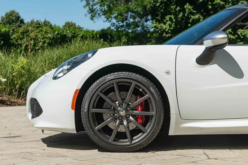 Alfa Romeo 4C SPIDER 16