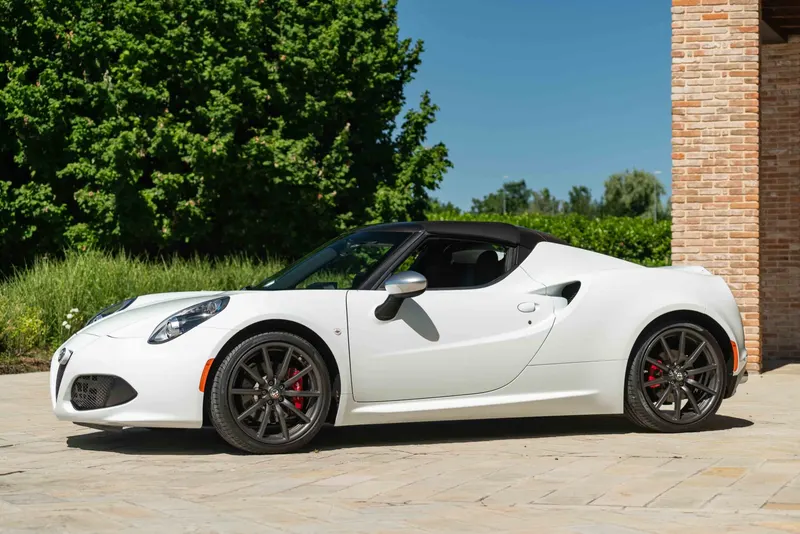 Alfa Romeo 4C SPIDER 18