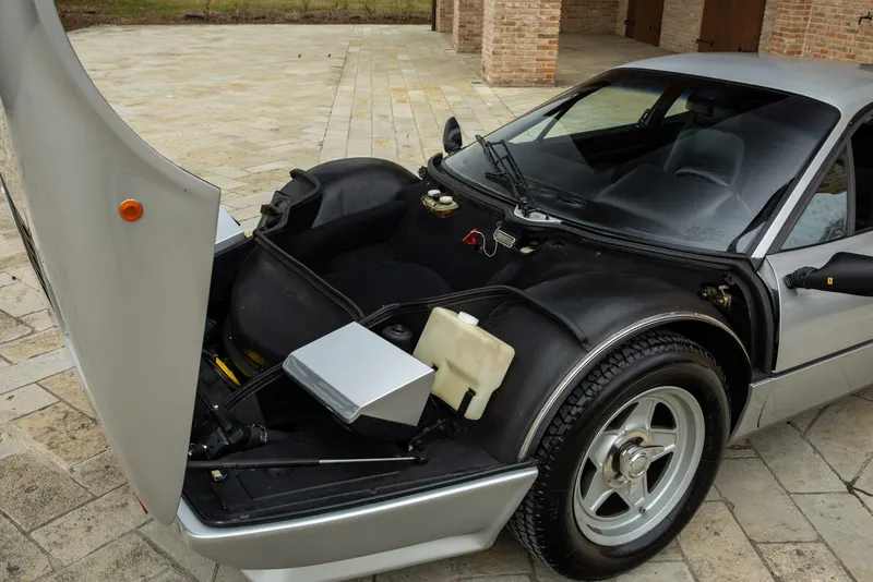 Ferrari 512 BBi 82