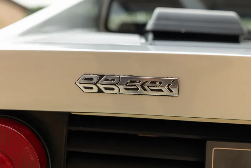 Ferrari 512 BBi 38