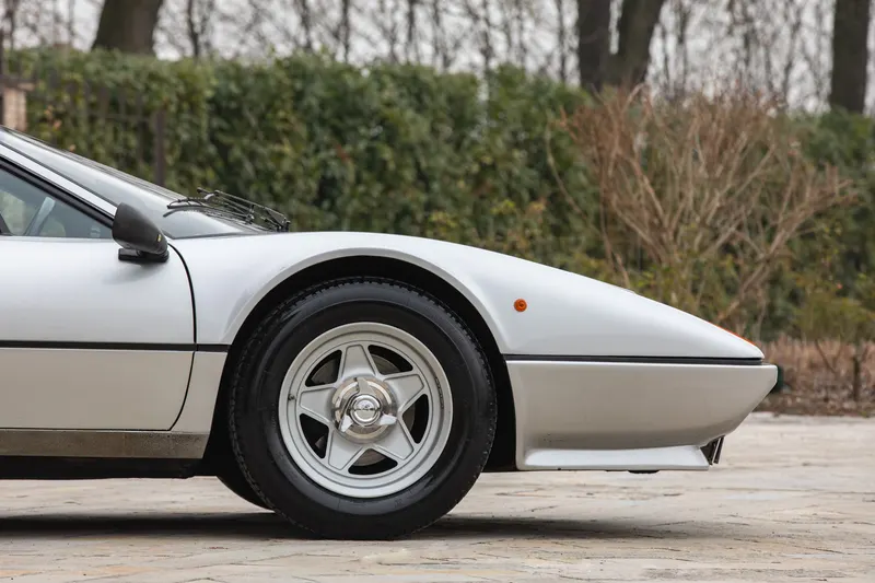 Ferrari 512 BBi 26