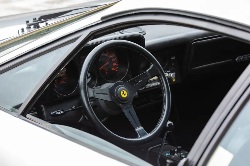 Ferrari 512 BBi 53