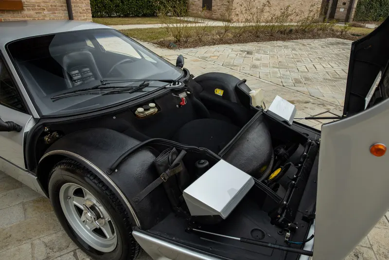 Ferrari 512 BBi 83
