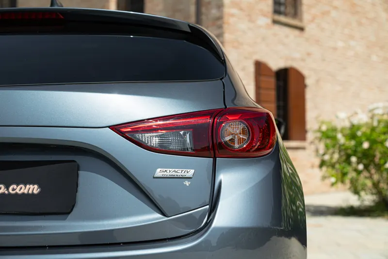 Mazda 3 SKYACTIV TECHNOLOGY 11