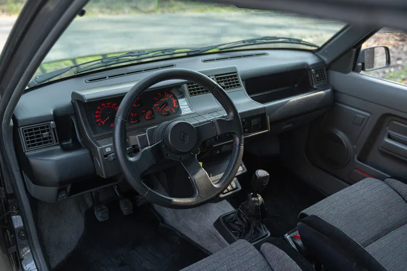Renault 5 GT TURBO&nbsp;PHASE 1 28