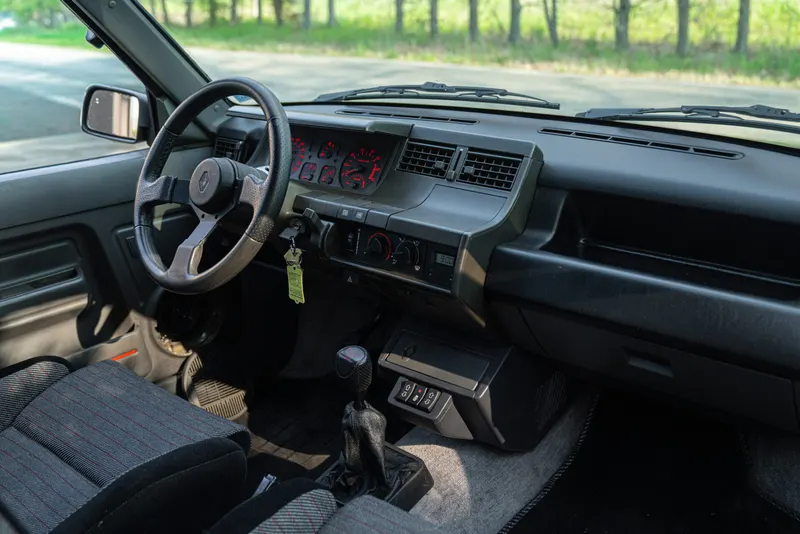 Renault 5 GT TURBO&nbsp;PHASE 1 22