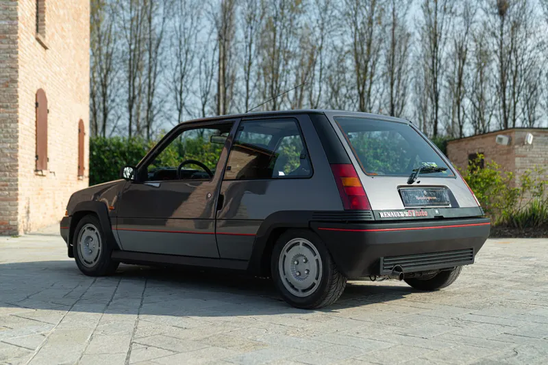 Renault 5 GT TURBO&nbsp;PHASE 1 7