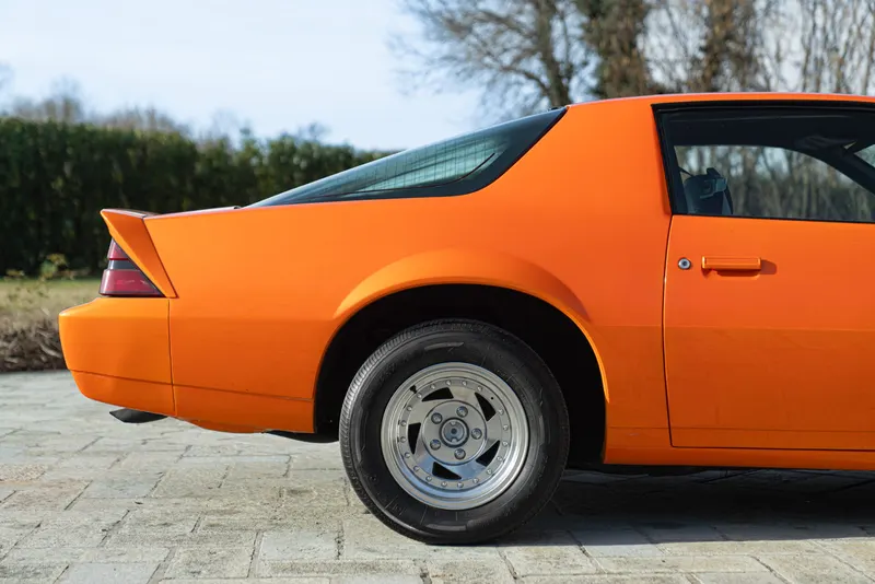 Chevrolet CAMARO III Z28 5.0 V8 21