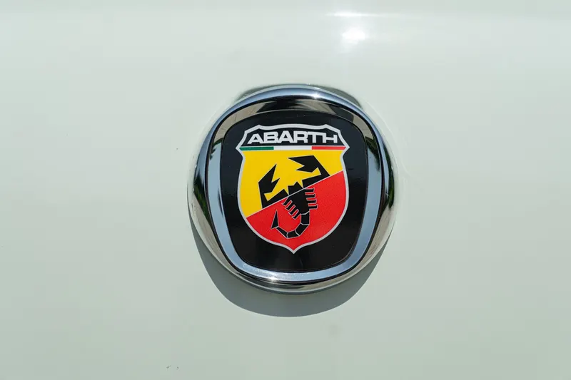 Fiat 500 L “REPLICA ABARTH 595” 9