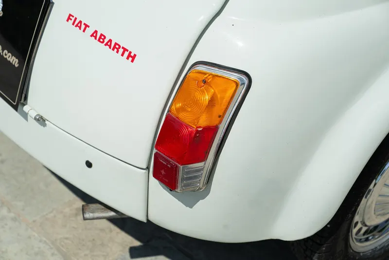 Fiat 500 L “REPLICA ABARTH 595” 25