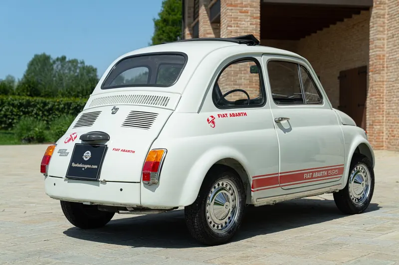 Fiat 500 L “REPLICA ABARTH 595” 6