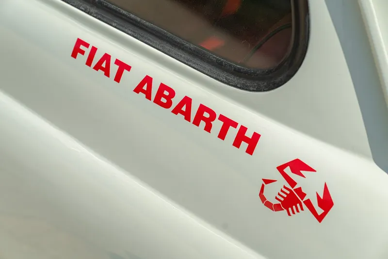Fiat 500 L “REPLICA ABARTH 595” 20