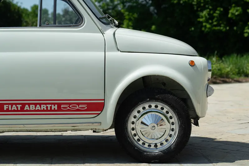 Fiat 500 L “REPLICA ABARTH 595” 23