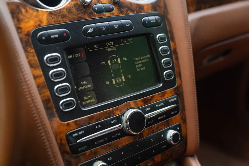 Bentley CONTINENTAL GT 74