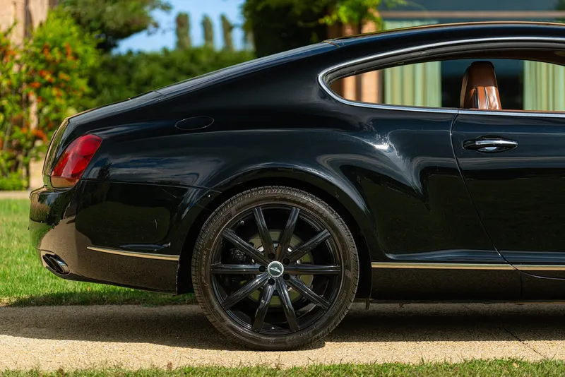 Bentley CONTINENTAL GT 32