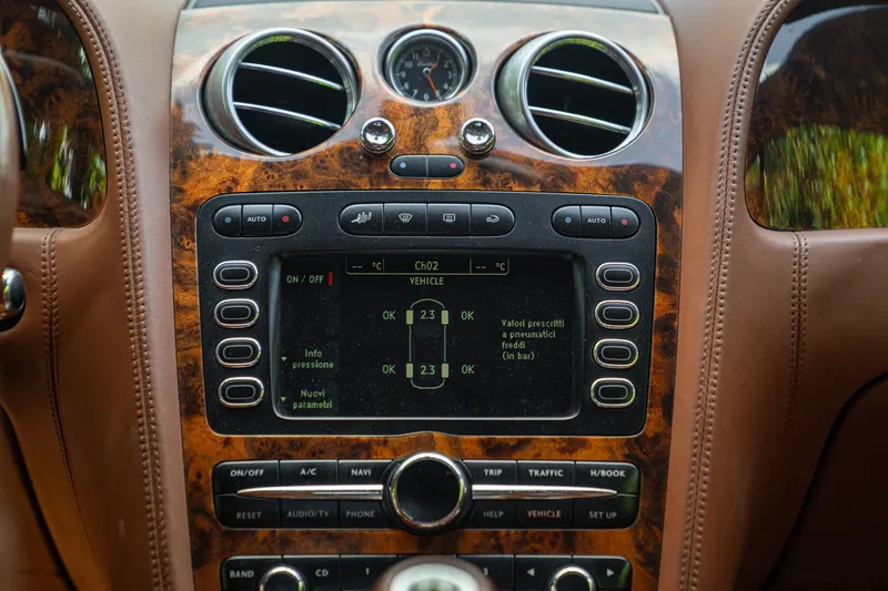 Bentley CONTINENTAL GT 57