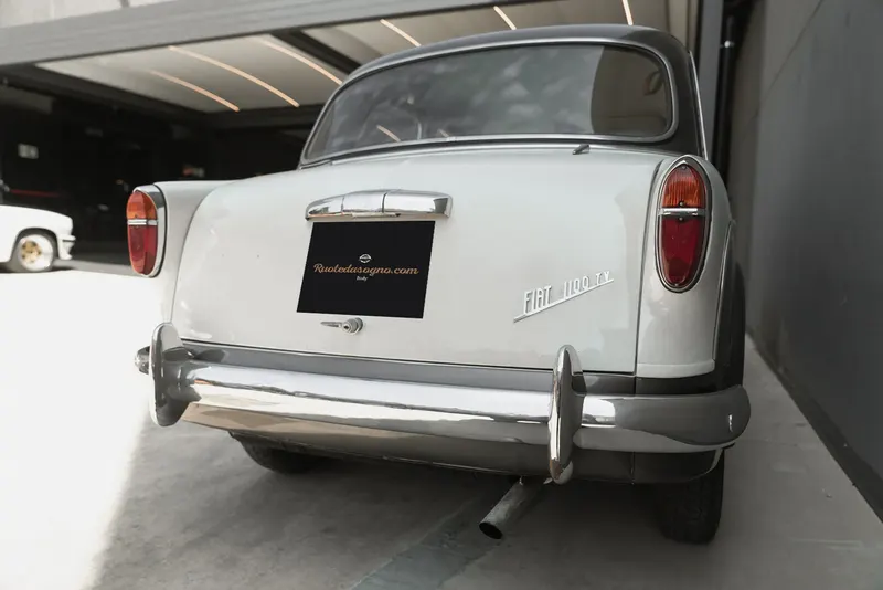 Fiat 1100 TV-E 4