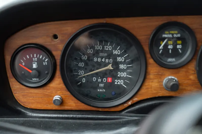 Fiat 124 SPORT SPIDER CS1 47