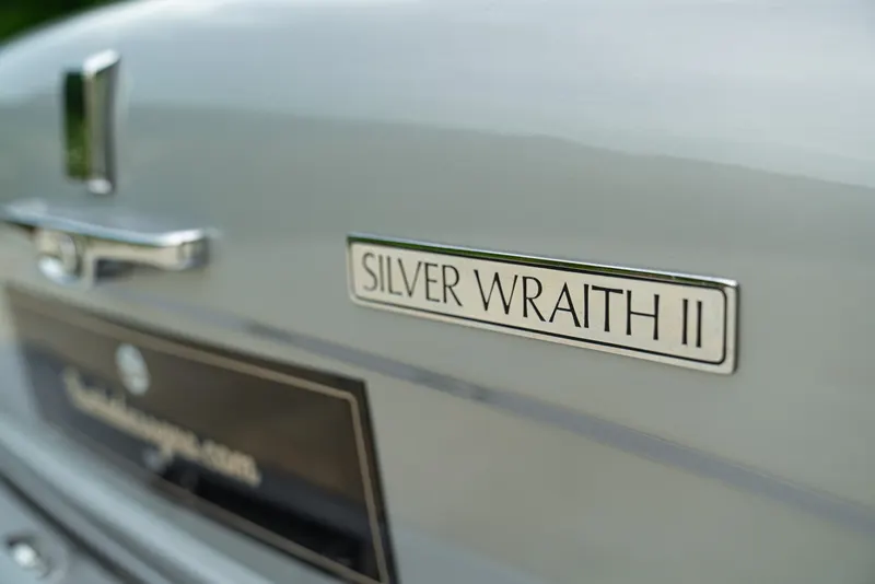 SILVER WRAITH II 27