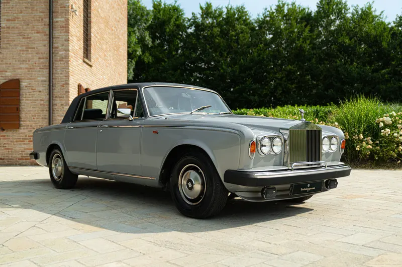SILVER WRAITH II 2