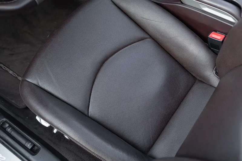 Porsche 997 (911) CARRERA 4S CABRIOLET 37