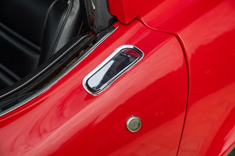 Chevrolet CORVETTE C3 STINGRAY 25