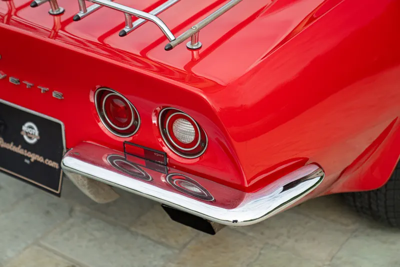 Chevrolet CORVETTE C3 STINGRAY 22