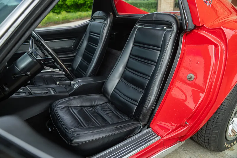 Chevrolet CORVETTE C3 STINGRAY 34