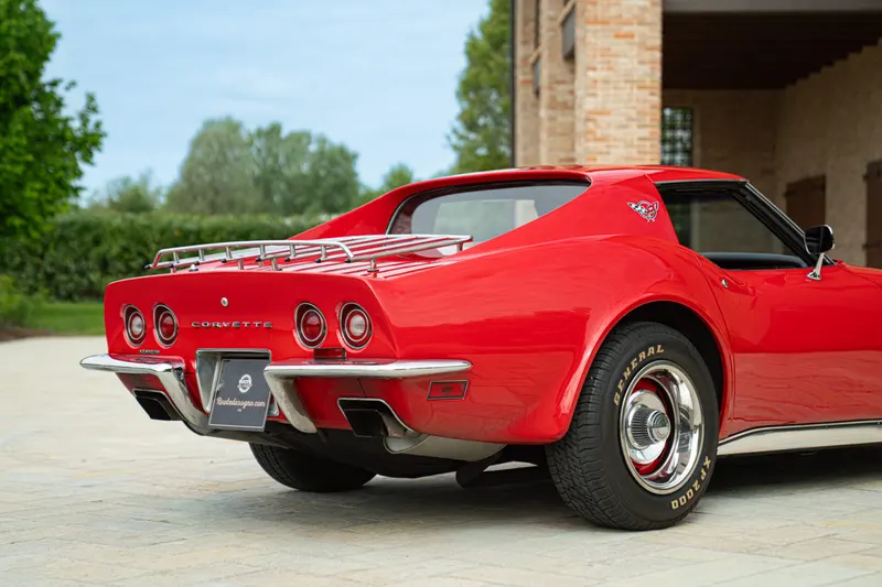 Chevrolet CORVETTE C3 STINGRAY 15