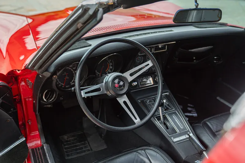 Chevrolet CORVETTE C3 STINGRAY 41
