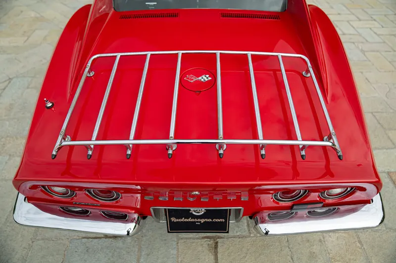 Chevrolet CORVETTE C3 STINGRAY 9