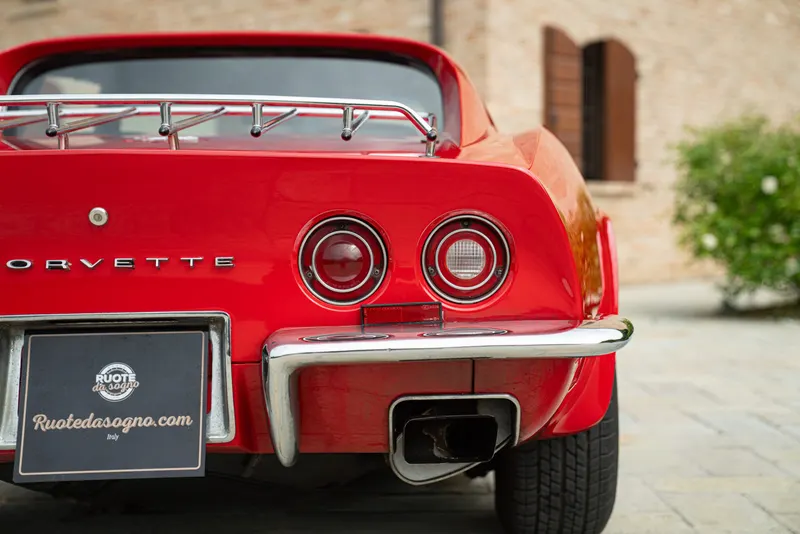 Chevrolet CORVETTE C3 STINGRAY 16