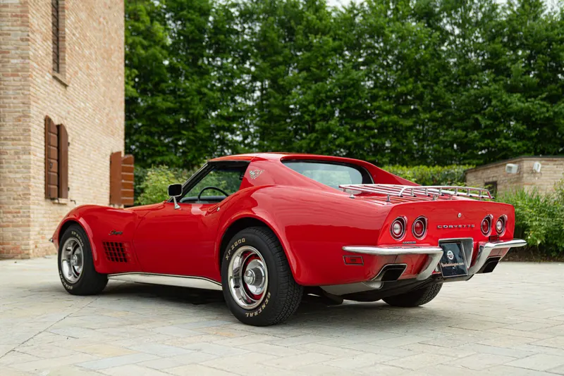 Chevrolet CORVETTE C3 STINGRAY 6
