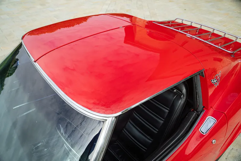 Chevrolet CORVETTE C3 STINGRAY 11