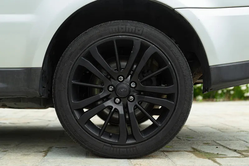 RANGE ROVER SPORT 2.7 HSE 13